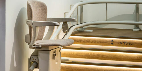 Mobile Stairlift Features and Prices for Seniors in 2024