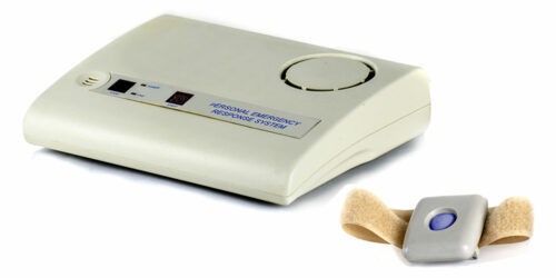 4 features to look for in a medical alert system for seniors