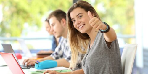 Famous Easy College Scholarships That You Must Know Now