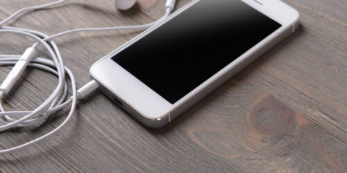 Things to consider before opting for cheap mobile phone deals