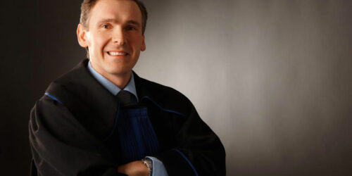 Tips To Find & Hire A Personal Injury Lawyer For A Car Accident