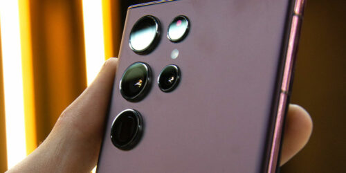 Top AT&T pre-order offers on Samsung Galaxy S22